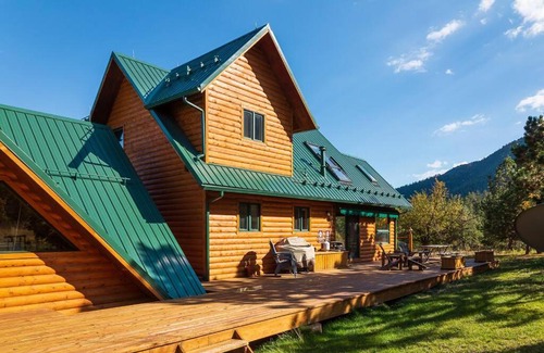 Cascade House | Unforgettable 360° Views - Ideal for Outdoor Enthusiasts!