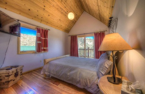 Cascade House | Unforgettable 360° Views - Ideal for Outdoor Enthusiasts!