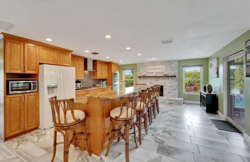 Clearwater House | Relaxing Riverside Villa with Private Pool and Ocean Views
