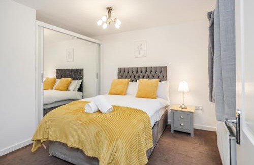 Crays Hill Apartment | Beautiful 3BR House in Basildon - Guest Rated: 8.2/10
