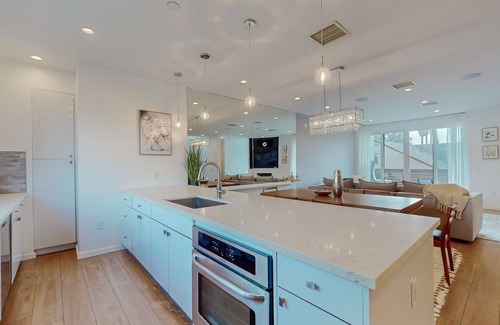 Pico - Robertson House | Central 4 BD Townhome with Spa & Family-Friendly Perks
