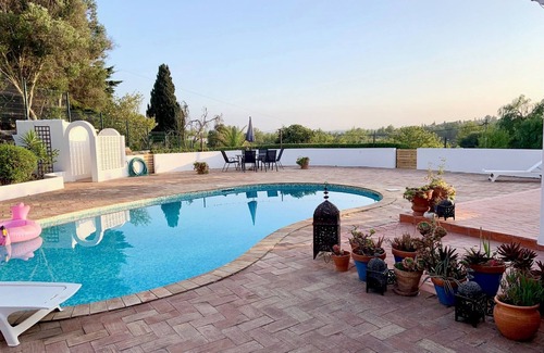 Colinas Verdes Villa | Stunning 4 bedroom 4 bathroom countryside villa near Lagos, pool & large garden