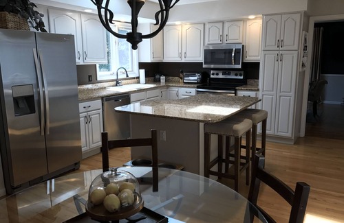 Granger House | Stunning 4-Bedroom Golf Course Retreat with Scenic Fairway Views Near Notre Dame