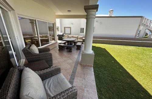 Sandy Beach Villa | Beachfront 4 Bedroom Villa with Pool & Ocean Views