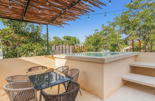 Ek Balam Village Villa | Elegant 4BR Retreat with Rooftop Pool - Steps to the Beach