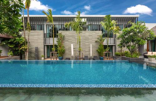 Choeng Thale Villa | Beautiful 5BR Villa with Pool & Tropical Garden Retreat