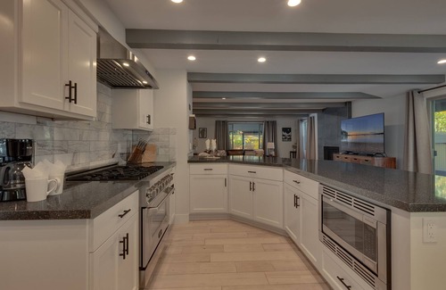 Lower Kingsbury House | Inviting 6 Bedroom Home Near Heavenly & Lake Tahoe