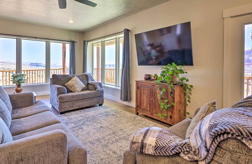 Leeds House | Stunning Adobe Home Overlooking Silver Reef