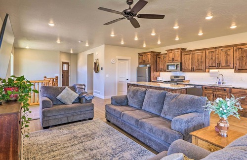 Leeds House | Stunning Adobe Home Overlooking Silver Reef