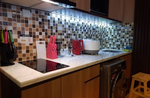 Bendungan Hilir Apartment | Cozy 2Br Apartment with Study Room at Sudirman Suites