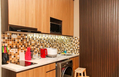 Bendungan Hilir Apartment | Cozy 2Br Apartment with Study Room at Sudirman Suites