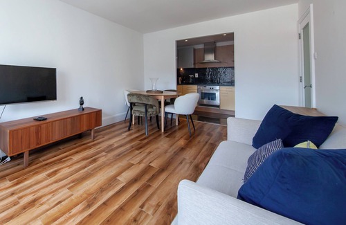 City Centre Dublin Apartment | Stunning and modern 2 bed in the heart of Dublin