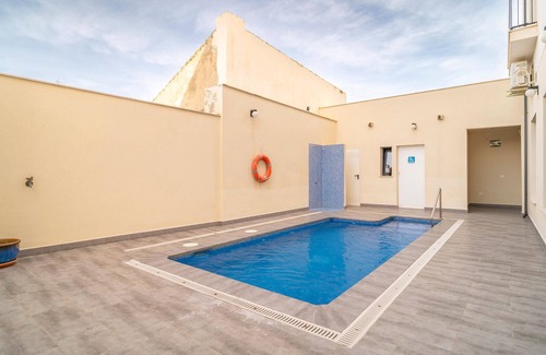 Fuente de Piedra Apartment | Stunning apartment in Fuente de Piedra