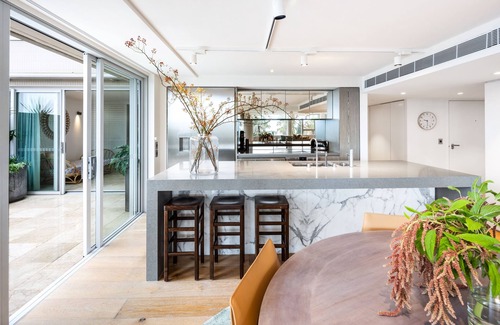 Bondi Beach Apartment | Cozy Bondi Beach Apartment with Ocean View & Pet Friendly