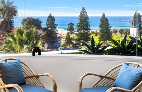 Bondi Beach Apartment | Cozy Bondi Beach Apartment with Ocean View & Pet Friendly