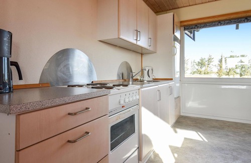 Nørre Lyngvig Apartment | Cozy 1 Bedroom Retreat with Oceanfront Views in Hvide Sande