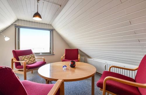 Nørre Lyngvig Apartment | Cozy 1 Bedroom Retreat with Oceanfront Views in Hvide Sande