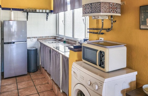 Muchamiel Apartment | Pet-Friendly 2 Bedroom Retreat in El Campello with Ocean View