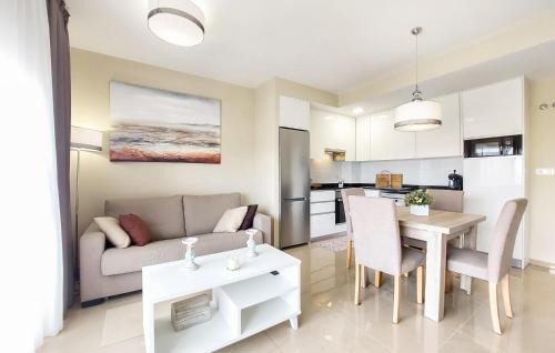 Cabanes Apartment | Charming Apartment in Cabanes with Oceanfront Views