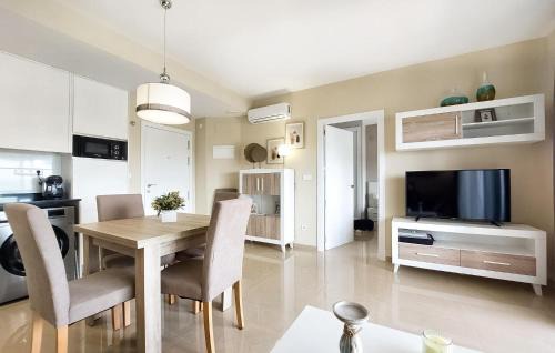 Cabanes Apartment | Charming Apartment in Cabanes with Oceanfront Views