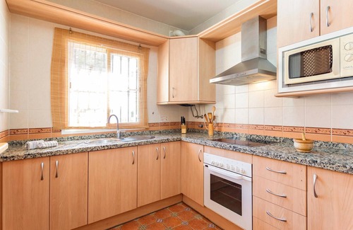 Alcaucin Apartment | Escape to a Dreamy Apartment with Pool and Spa Relaxation