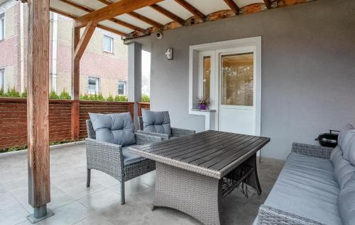Wyspa Sobieszewska Apartment | Stunning Apartment In Gdansk With Wifi