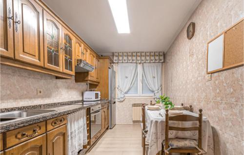Distrito Oeste Apartment | Inviting Apartment in Gijón with Free WiFi & Family-Friendly