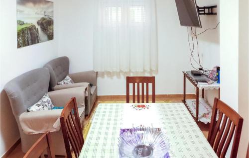 Gornji Karin Apartment | Ideal Family Getaway: Kitchen Apartment in Karin Gornji