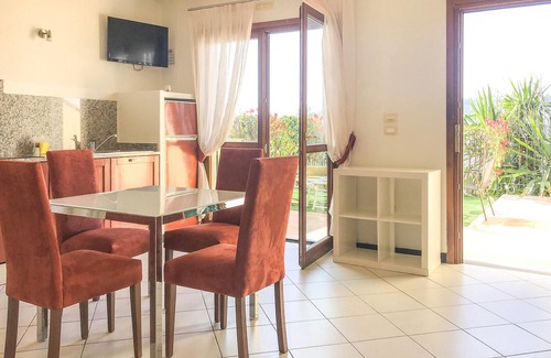 Poggi Apartment | Cozy Vacation Apartment near Beaches with Pool & Ocean View