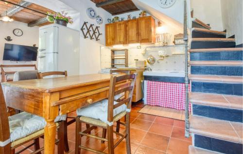 Mezzanego Apartment | Cozy Apartment in Mezzanego with Free Wifi and Family Amenities