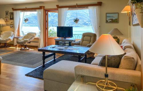 Selje Apartment | Stunning Apartment In Selje With Wifi