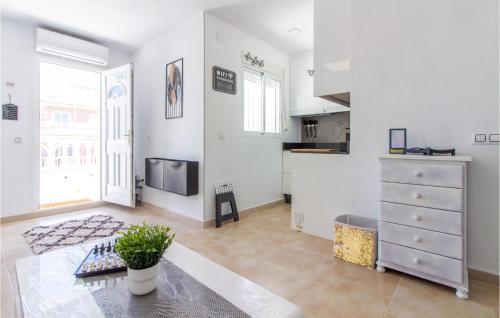 La Siesta Apartment | Elegant 2 Bedroom Apartment with Pool in Torrevieja