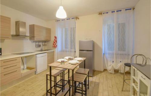 Uscio Apartment | Comfortable Apartment in Uscio with Wifi & Pet Friendly