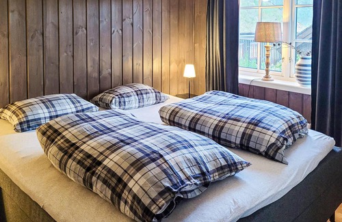 Vinje Apartment | Stunning Apartment in Vågslid With 3 Bedrooms, Sauna and Wifi