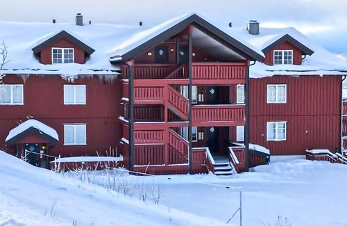 Vinje Apartment | Stunning Apartment in Vågslid With 3 Bedrooms, Sauna and Wifi