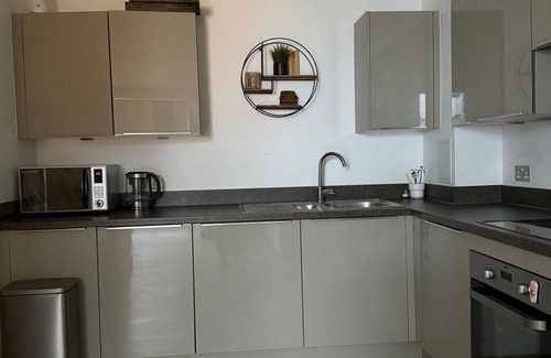 Bromley South Apartment | Family-Friendly Apartment in Zone 2, London – Rated 10/10!