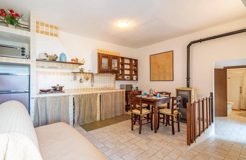 Montorgiali Apartment | Pet-Friendly 1 Bedroom Retreat with Private Pool in Scansano