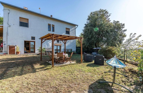 Montorgiali Apartment | Pet-Friendly 1 Bedroom Retreat with Private Pool in Scansano