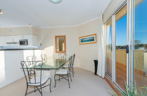 Shoal Bay Apartment | Beautiful Apartment with Ocean Views and Relaxing Pool