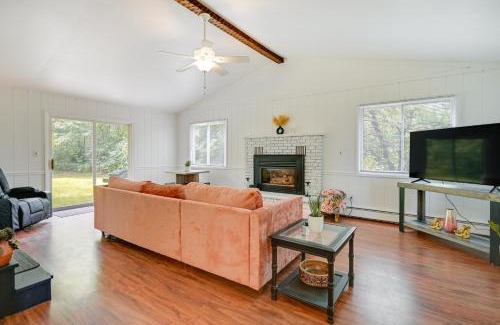 Au Gres House | Relaxing Au Gres Retreat with Grill Near Marina Activities