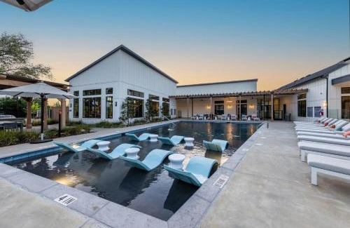 Austin Apartment | Stunning Austin Oasis With Properties By Preston
