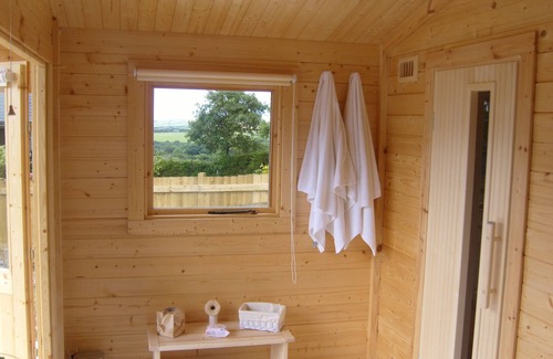 Saint Breward Cottage | Top-Rated Cottage with Hot Tub, Sauna & Beach Access