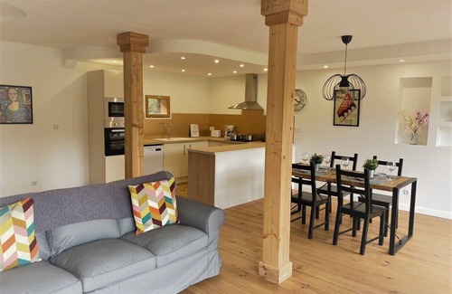 Plazac House | Last Minute Getaways with Private Pool & Ocean Views!