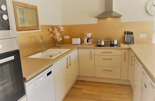 Plazac House | Last Minute Getaways with Private Pool & Ocean Views!