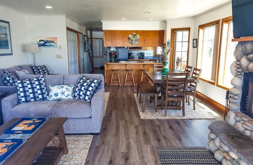 Netarts House | Exquisite Bay & Ocean Views - Guest Rated 9.8/10!