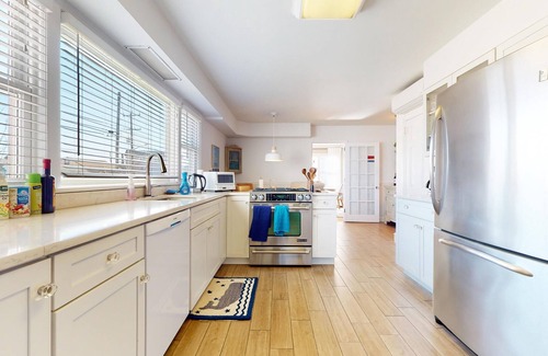 A-Zone House | Pet-Friendly Bayfront Retreat with Ocean Views & Top Rating