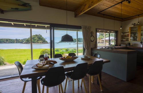 Tutukaka House | Exquisite Beachfront Retreat at Tutukaka Harbour