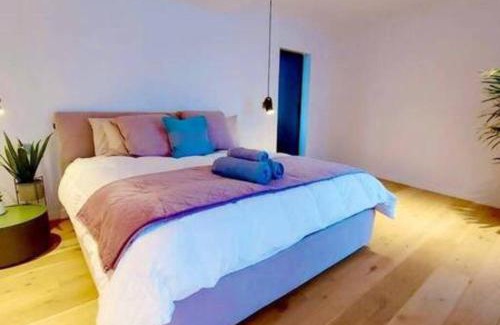 Il-Balluta Apartment | Stunning beachfront apartment in St Julians