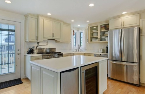 Wells Beach House | Cozy Beachside Retreat with Ocean Views Near Wells Beach