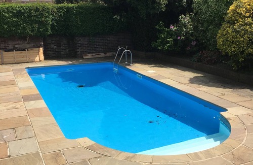Rolvenden House | Elegant C15th Hall House with Private Pool & Gardens